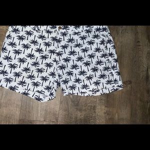 Old Navy Shorts  with Palm trees on them. San Francisco California collection
